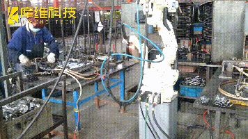 為什么要用焊接機器人，很多企業都選擇它