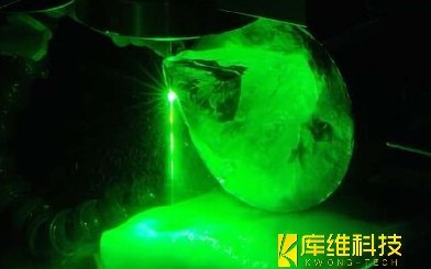 光學玻璃加工:水導激光如何實現亞微米級裂紋控制?